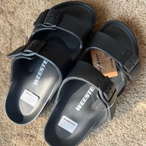 NWT sandals